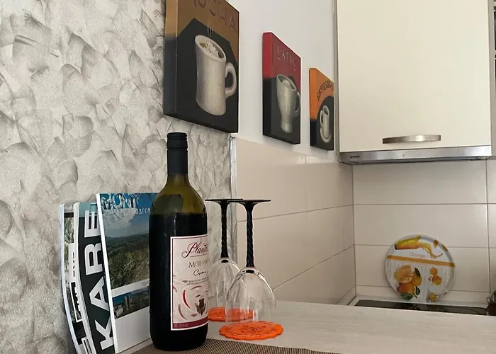 Renta Slatki Kutak Podgoriçe